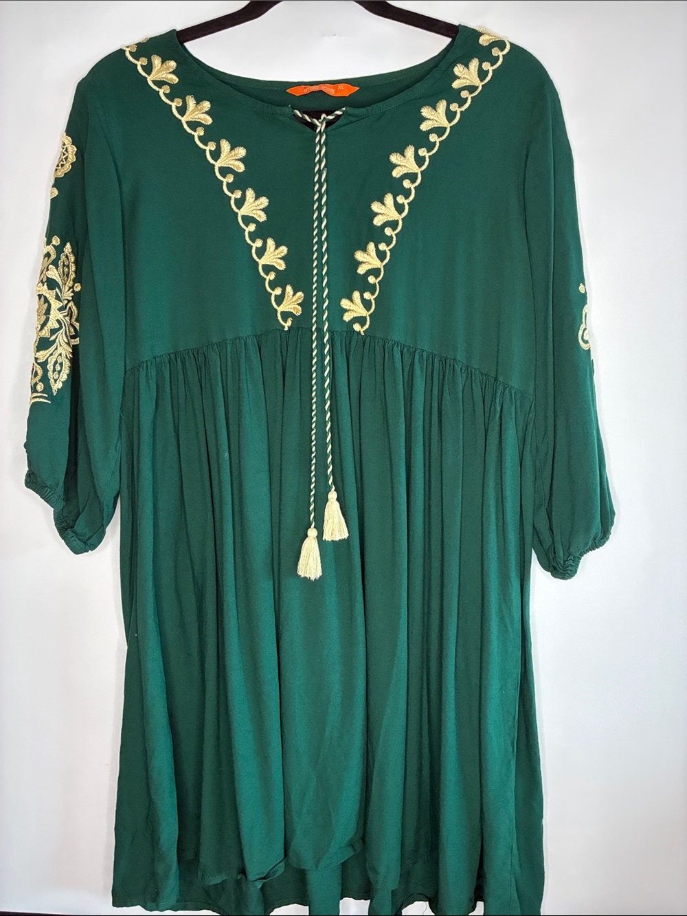 Indo Era Green Embroidered Boho Tunic with Cream Tassel Tie